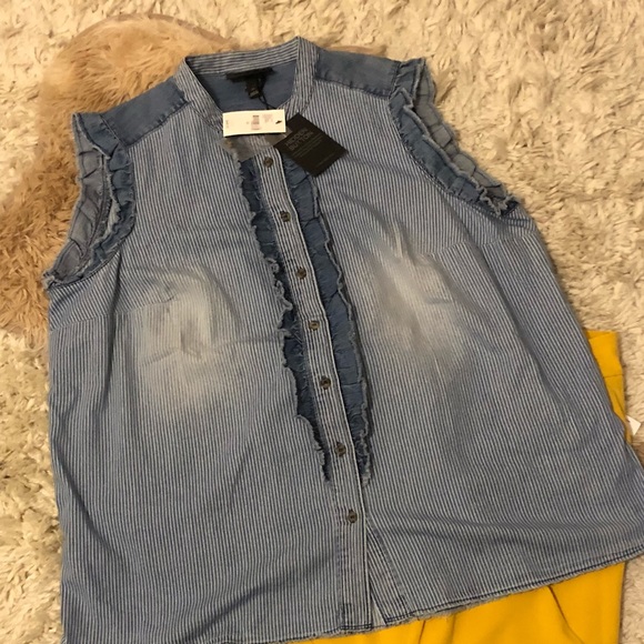 Denim Railroad Stripe Ruffle-Front Sleeveless Top - Picture 1 of 5